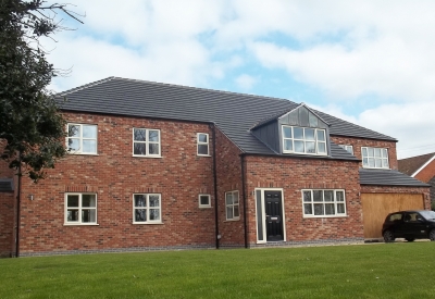 Crest Planum-Roof-tiles-w-Old-Saxon-Blend-bricks Crest Planum-Roof-tiles-w-Old-Saxon-Blend-bricks