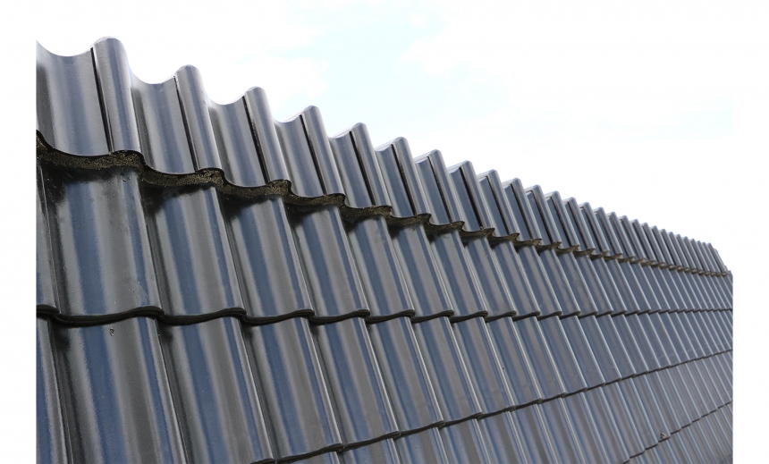 Crest Nelskamp H14 Black Gloss clay roof tiles
